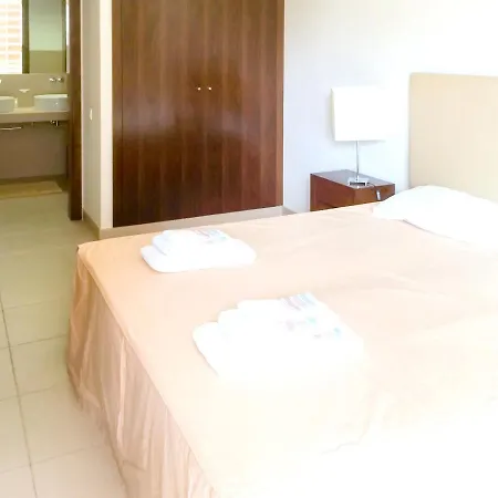 2 Bedrooms At 500 M Away From The Beach With Shared Pool Furnished Balcony And Wifi