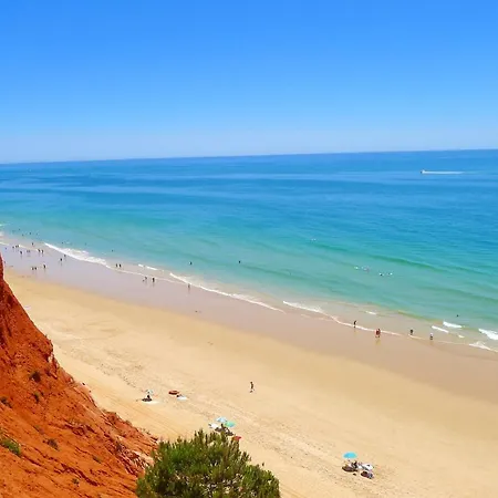 2 Bedrooms At 500 M Away From The Beach With Shared Pool Furnished Balcony And Wifi * Albufeira