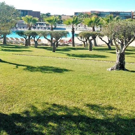 Apartment 2 Bedrooms At 500 M Away From The Beach With Shared Pool Furnished Balcony And Wifi *
