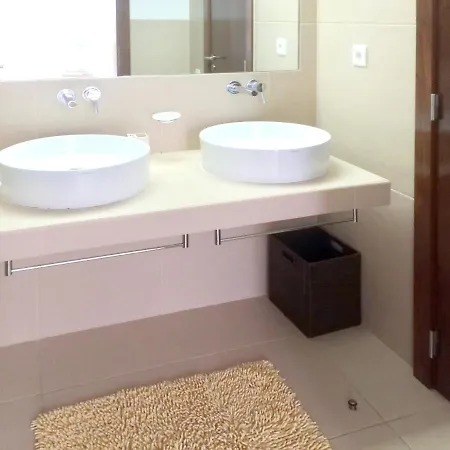 2 Bedrooms At 500 M Away From The Beach With Shared Pool Furnished Balcony And Wifi Apartmán