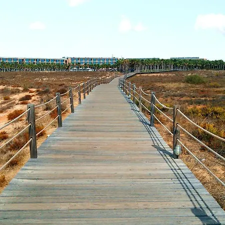 Apartmán 2 Bedrooms At 500 M Away From The Beach With Shared Pool Furnished Balcony And Wifi *